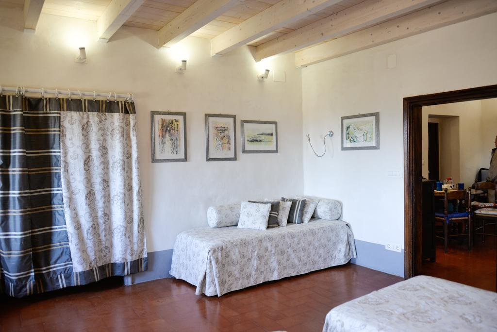 Borgo La Dogana Hotel Tuoro sul Trasimeno Camera foto